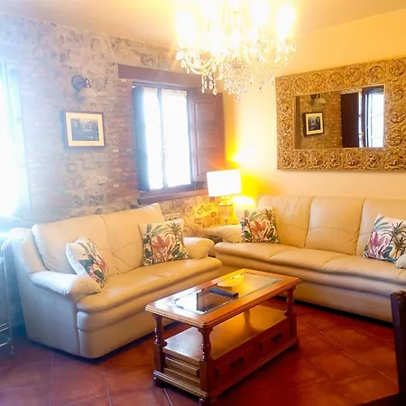 Casa Pelayin Country house *